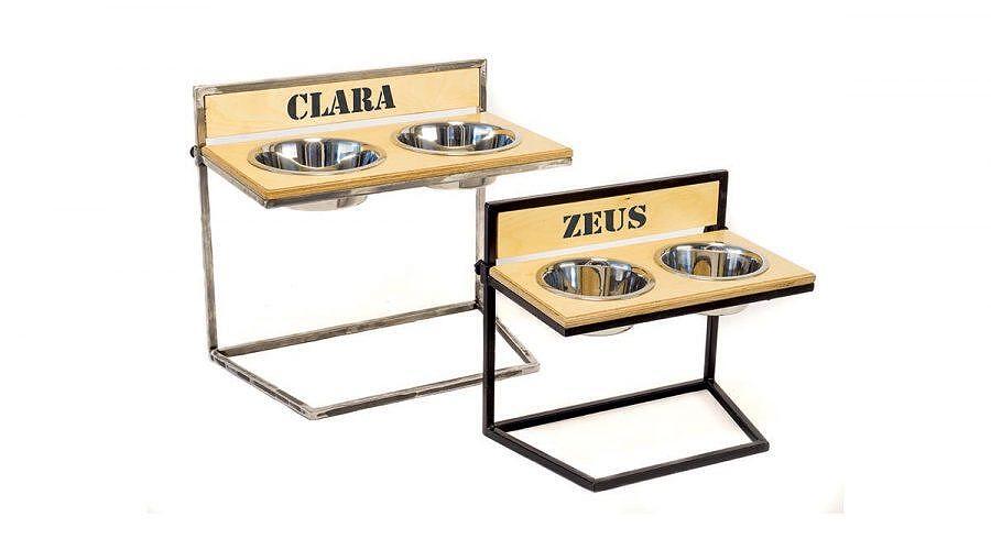 Две ръчно изработени стойки за купи Dstoop с имена "Clara" и "Zeus", регулируема височина за домашни любимци.