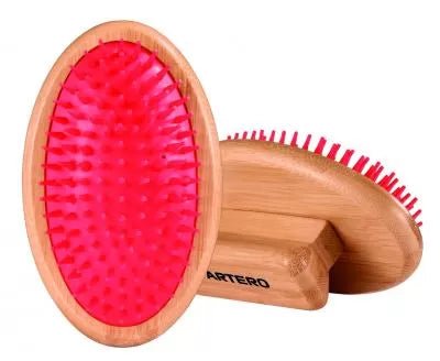 ARTERO LAIKA red rubber brush for dogs with short hair, designed for shedding removal, size 14x9 cm.